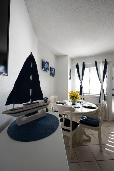 Royal Retreat-Amazing View-King Bed-1 Bedroom-Full Kitchen-Free Parking-Self Check-In Myrtle Beach Dış mekan fotoğraf