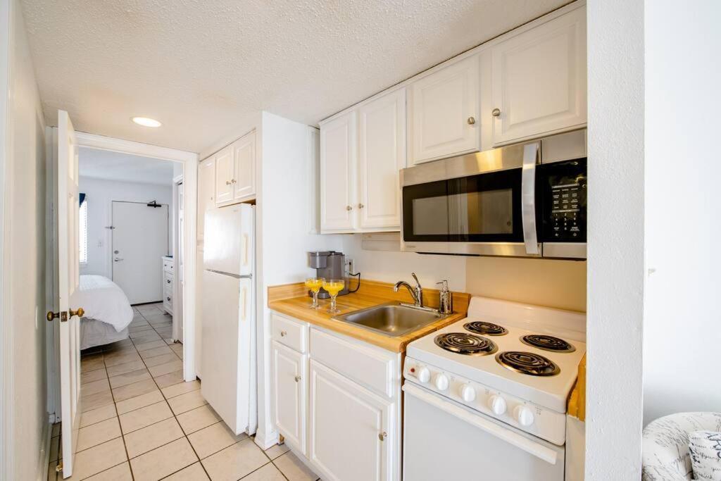 Royal Retreat-Amazing View-King Bed-1 Bedroom-Full Kitchen-Free Parking-Self Check-In Myrtle Beach Dış mekan fotoğraf