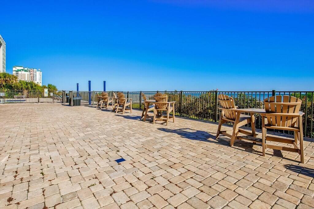 Royal Retreat-Amazing View-King Bed-1 Bedroom-Full Kitchen-Free Parking-Self Check-In Myrtle Beach Dış mekan fotoğraf