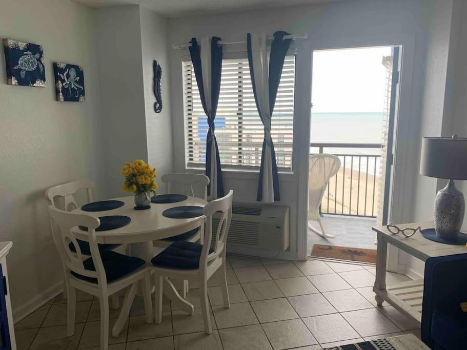 Royal Retreat-Amazing View-King Bed-1 Bedroom-Full Kitchen-Free Parking-Self Check-In Myrtle Beach Dış mekan fotoğraf
