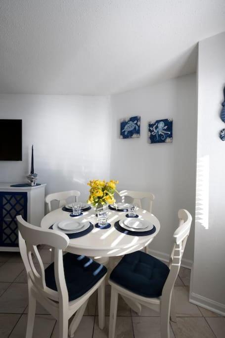 Royal Retreat-Amazing View-King Bed-1 Bedroom-Full Kitchen-Free Parking-Self Check-In Myrtle Beach Dış mekan fotoğraf